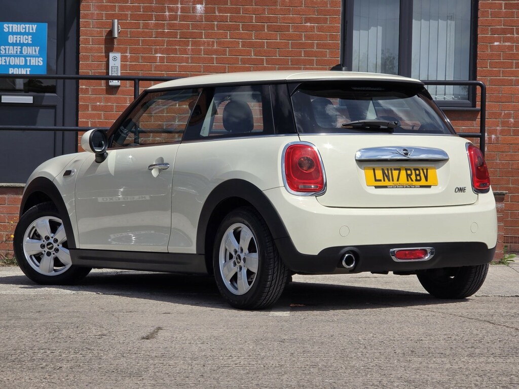Mini Hatch 1.2 One 3-Door Hatch White #2