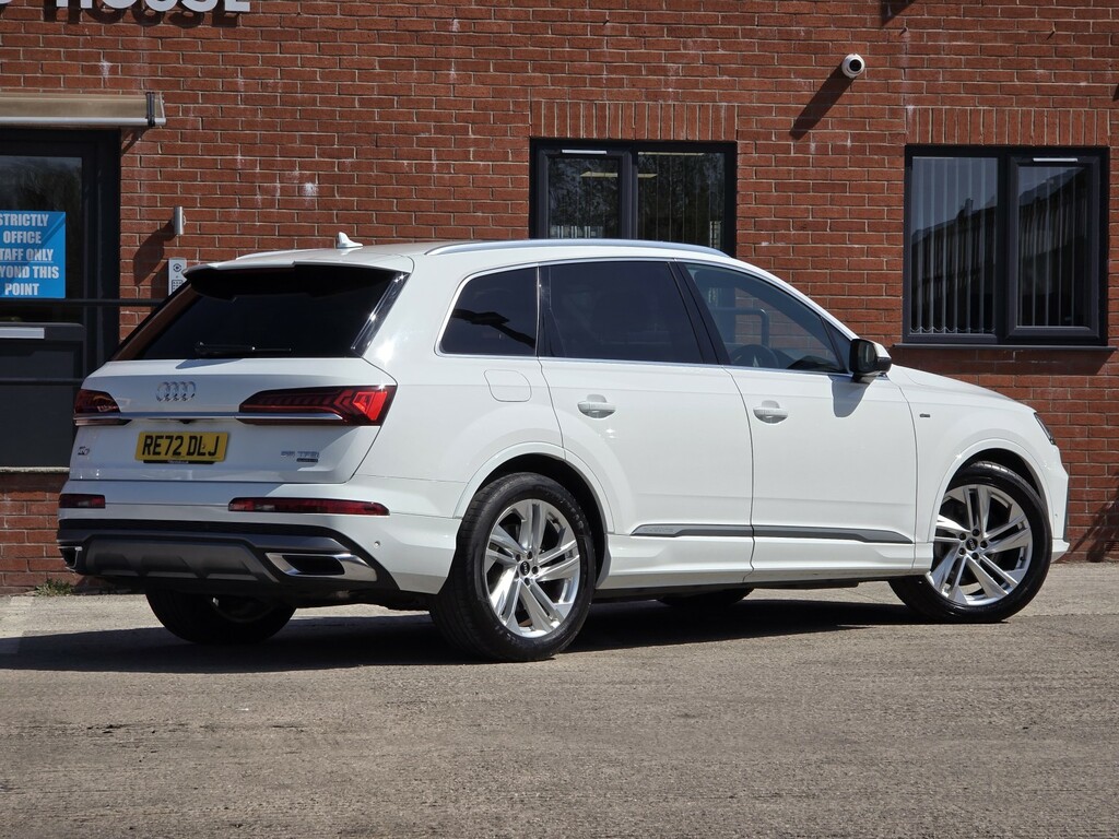 Audi Q7 3.0 Tfsi V6 55 S Line RE72DLJ White #6