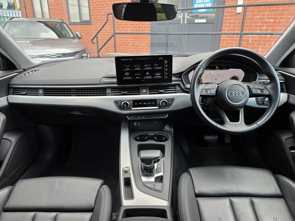Audi A4 Avant 2.0 Tfsi 35 Sport Edition SG22WZK Silver #4