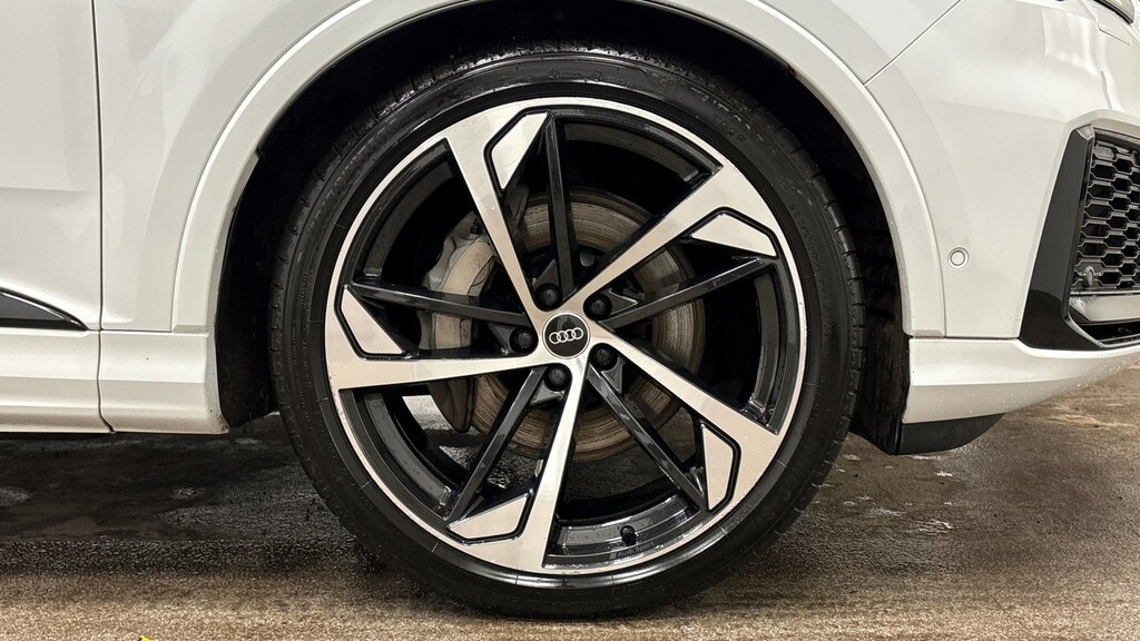 Audi Q7 3.0 Tfsi V6 55 Black Edition RA22XUO White #5