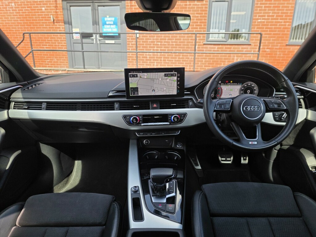 Audi A4 2.0 Tfsi 40 S Line SB22SZF Black #3