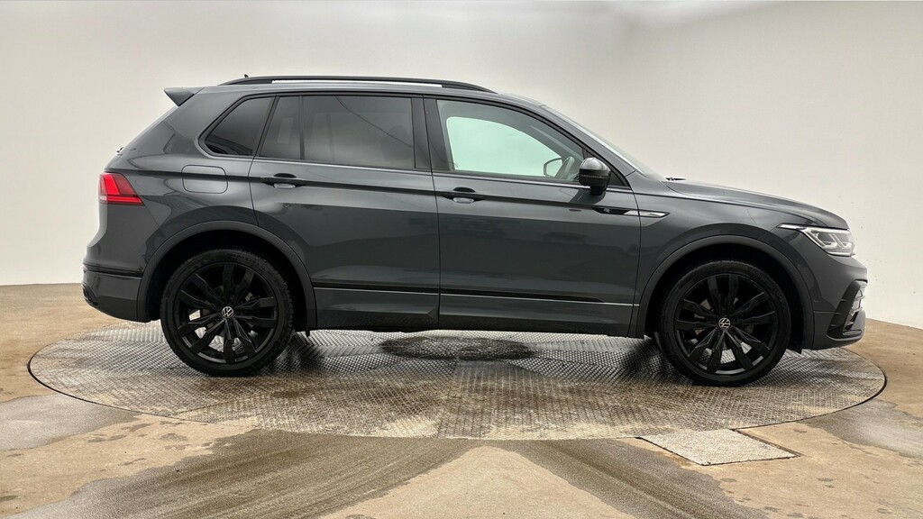Volkswagen Tiguan 1.5 Tsi Black Edition VO24TXV Grey #4