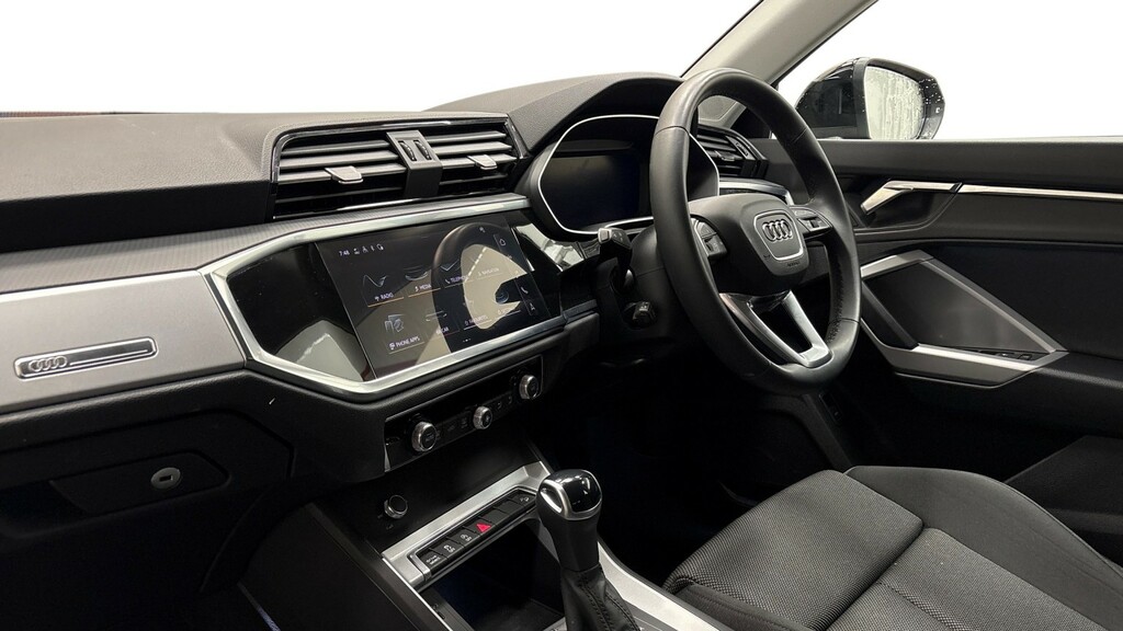 Audi Q3 1.5 Tfsi Cod 35 Sport YT24FGX Black #3
