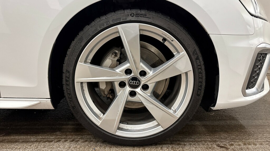 Audi A4 Avant 2.0 Tfsi 40 S Line LM24AAY White #5