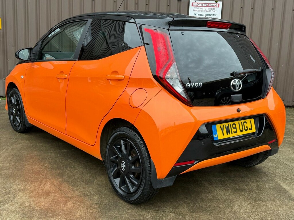 Toyota Aygo 1.0 Vvt-i X-cite YW19UGJ Orange #4