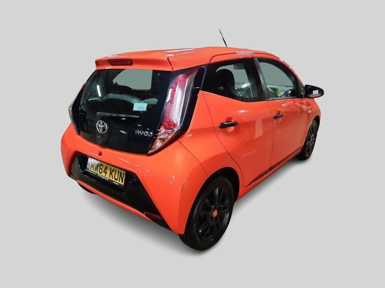 Toyota Aygo 1.0 Vvt-i X-cite MW64KUN Orange #2