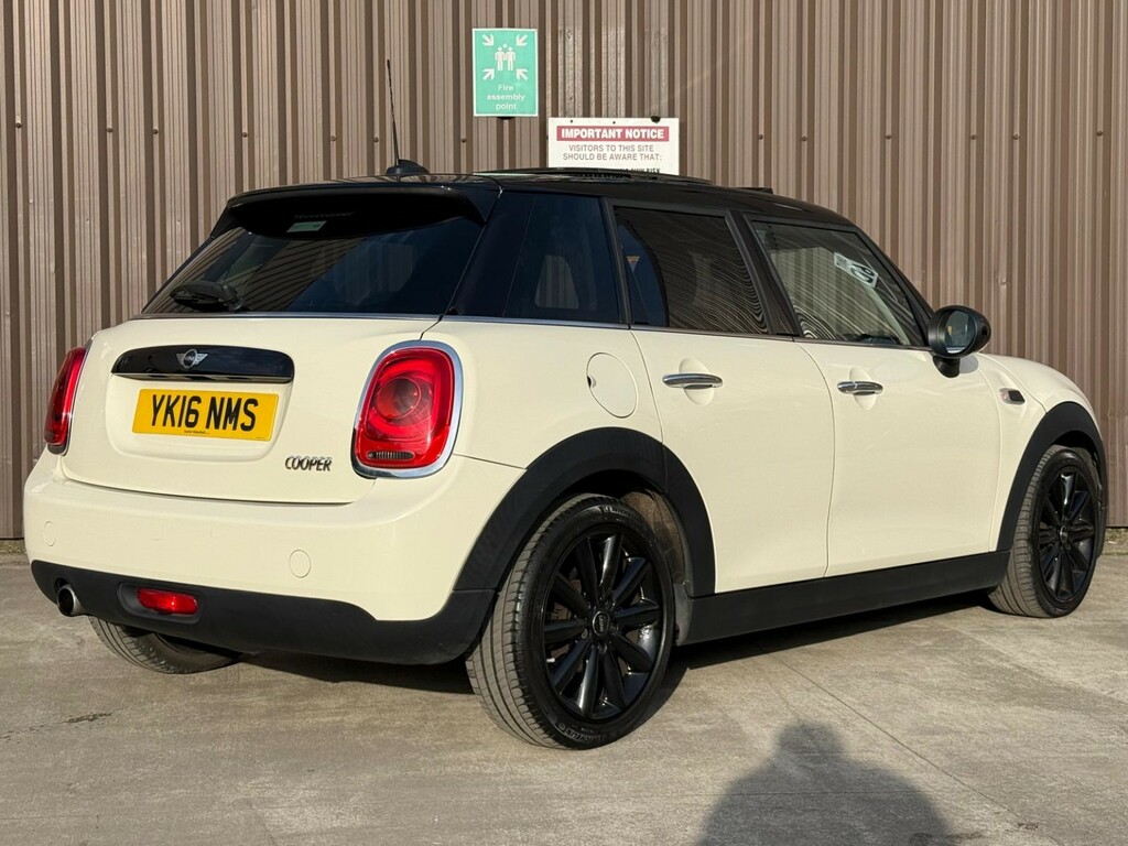 Mini Hatch 1.5 5-Door Hatch Cooper YK16NMS White #3