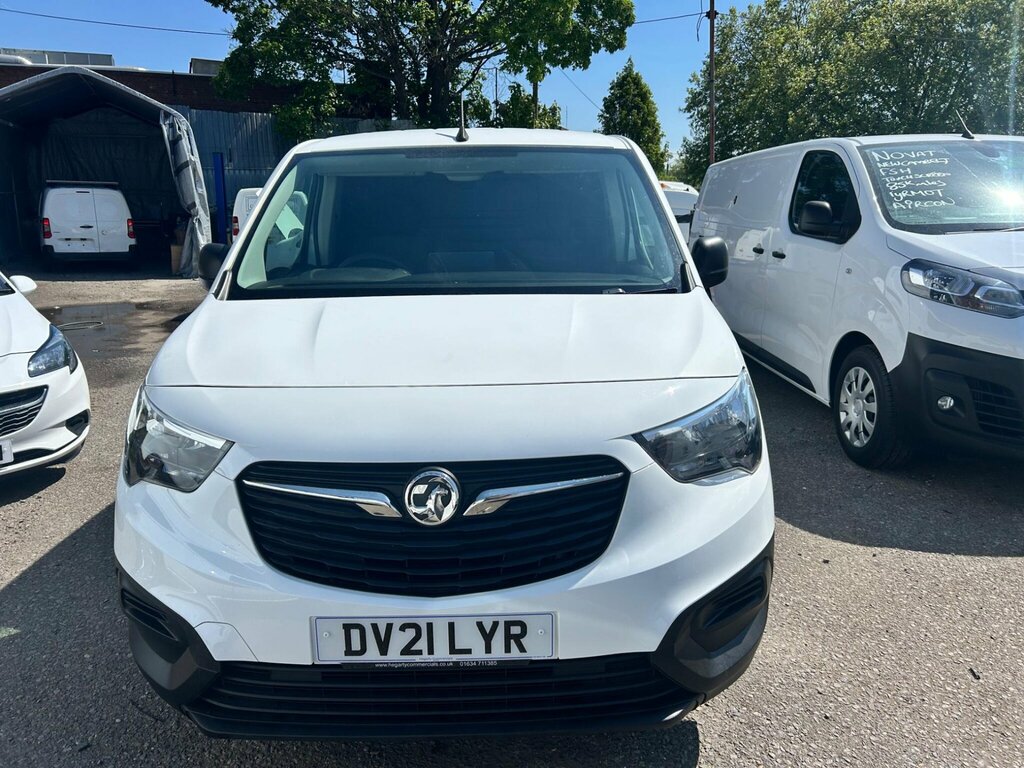 Vauxhall Combo 1.5 Turbo D 2300 Dynamic L1 H1 Euro 6 DV21LYR White #2