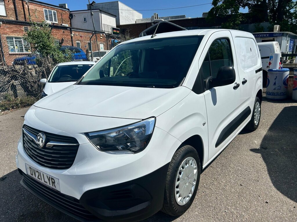 Vauxhall Combo 1.5 Turbo D 2300 Dynamic L1 H1 Euro 6 White