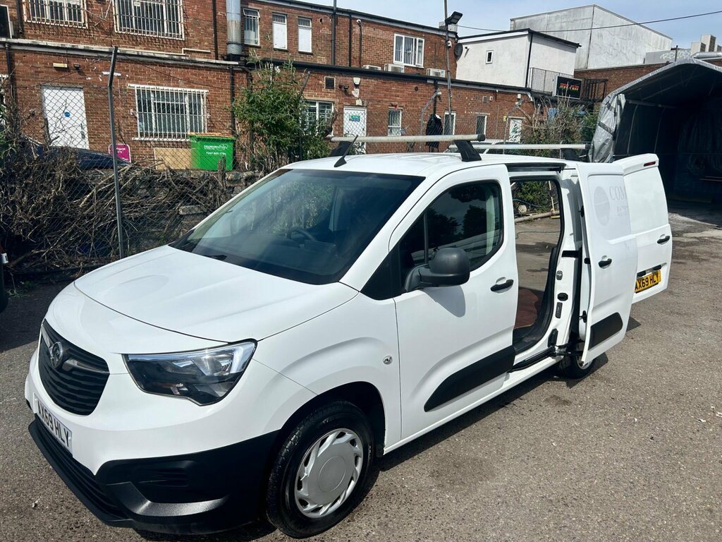 Vauxhall Combo 1.5 Turbo D 2000 Edition L1 H1 Euro 6 Ss AX69HLY White #3