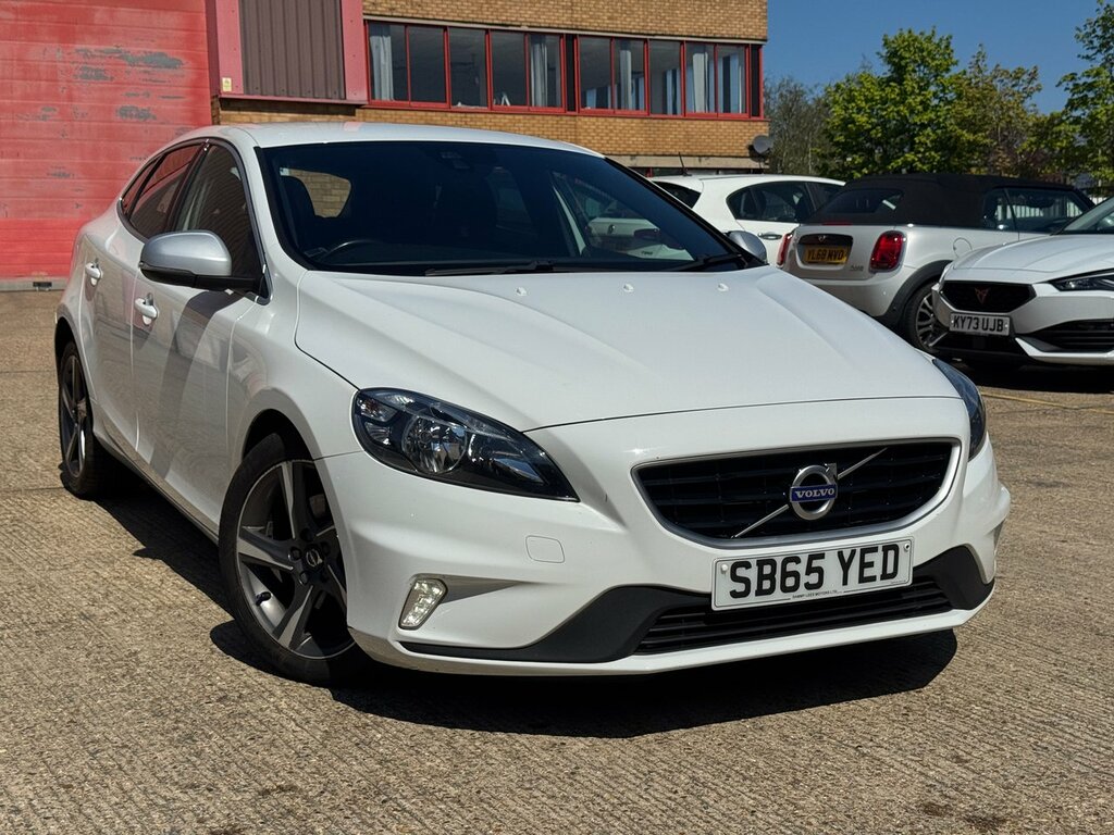 Volvo V40 Home Car Detail White