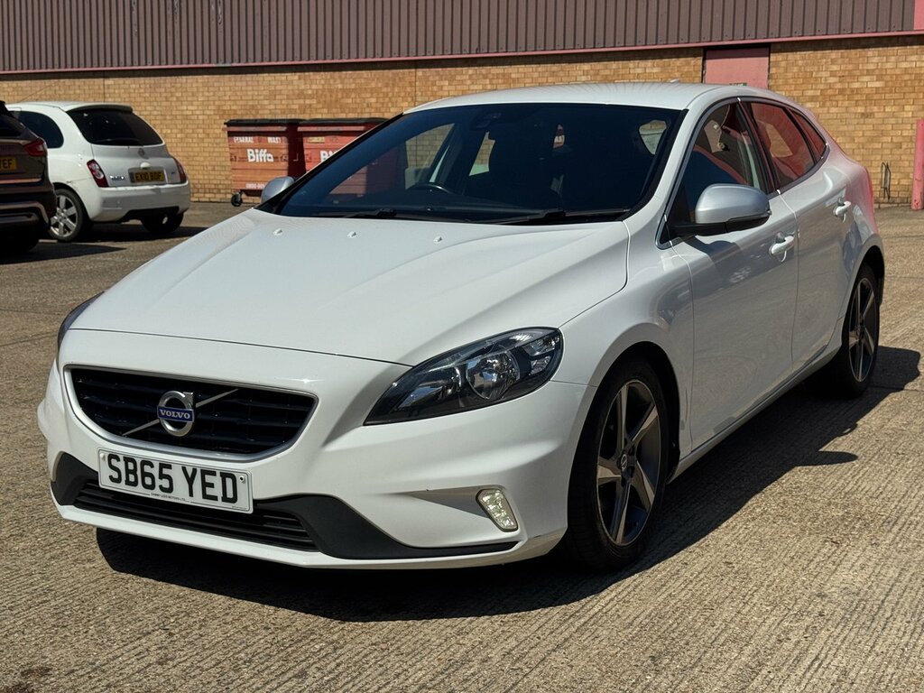 Volvo V40 Home Car Detail SB65YED White #5