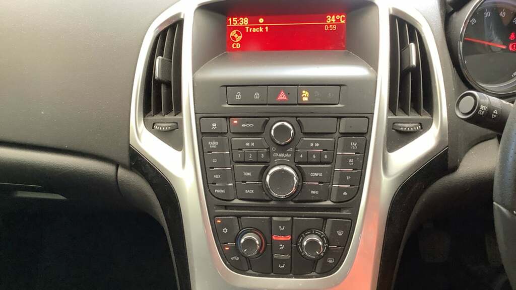 Vauxhall Astra GTC Gtc 1.4 Sri White #9