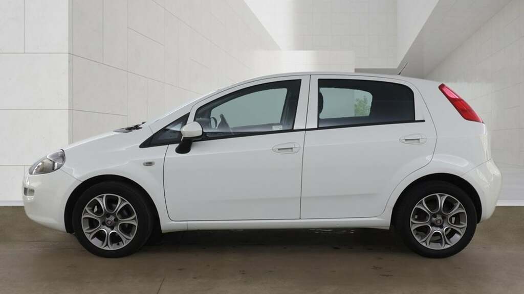 Fiat Punto Home Car Detail  #6