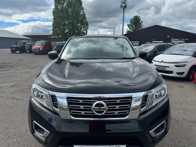 Nissan Navara Pickup 2.3 Dci Acenta 2021 Black #3