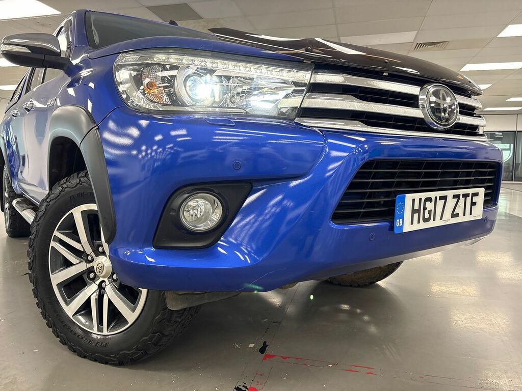 Toyota HILUX Invincible Dcab Pick Up 2.4 D-4d HG17ZTF Blue #2