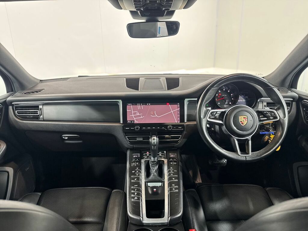 Porsche Macan 5dr Pdk HF19PKK Blue #3
