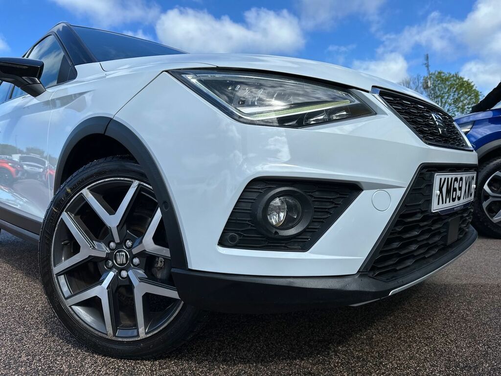 Seat Arona 1.0 Tsi 115 Xcellence Lux Ez Dsg KM69XWC White #5