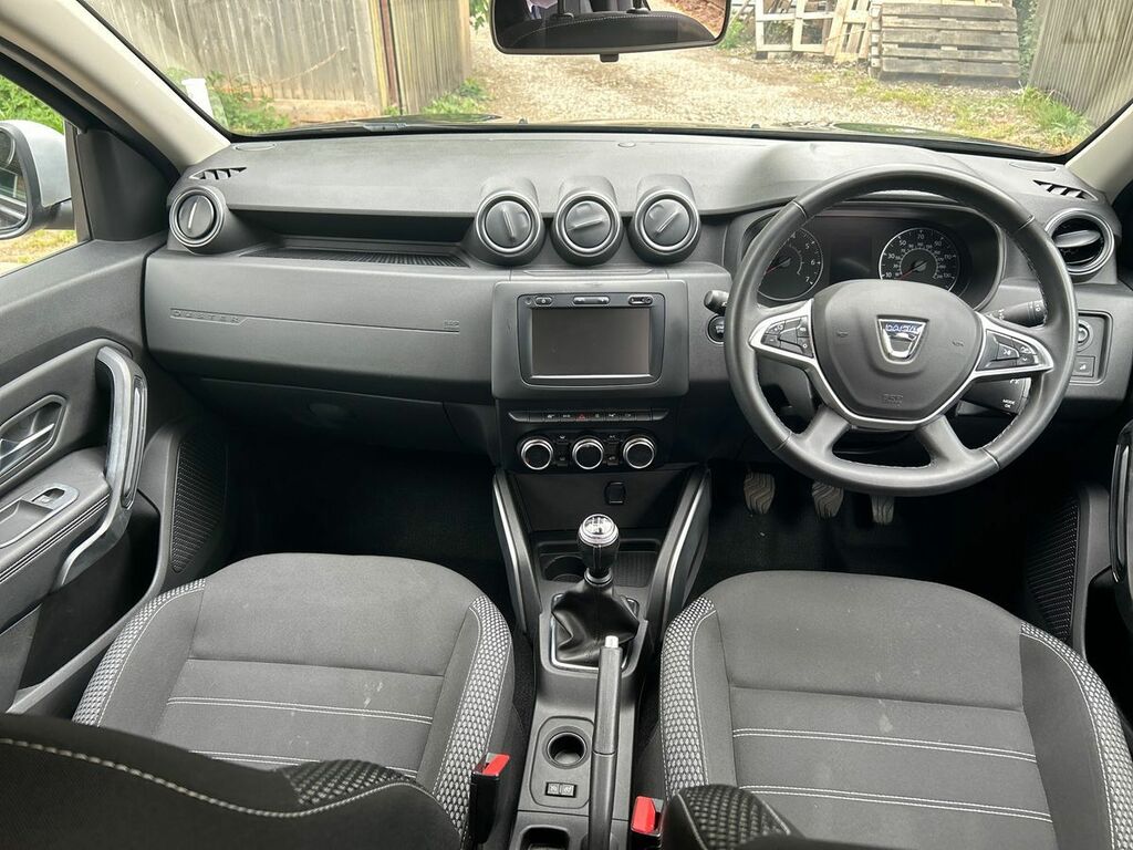 Dacia Duster 1.6 Sce Prestige GJ68JWC Black #3