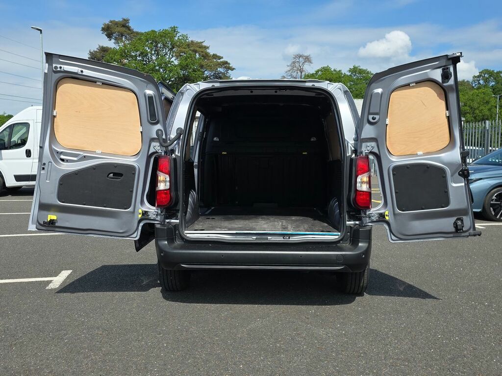 Vauxhall Combo 1.5 Turbo D 100Ps Prime H1 Van HG74TZX Silver #4