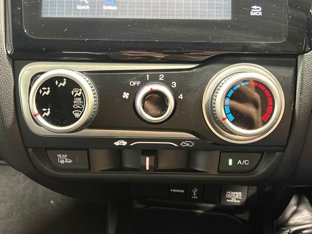 Honda Jazz 1.3 I-vtec Se Cvt FT68FMX White #6