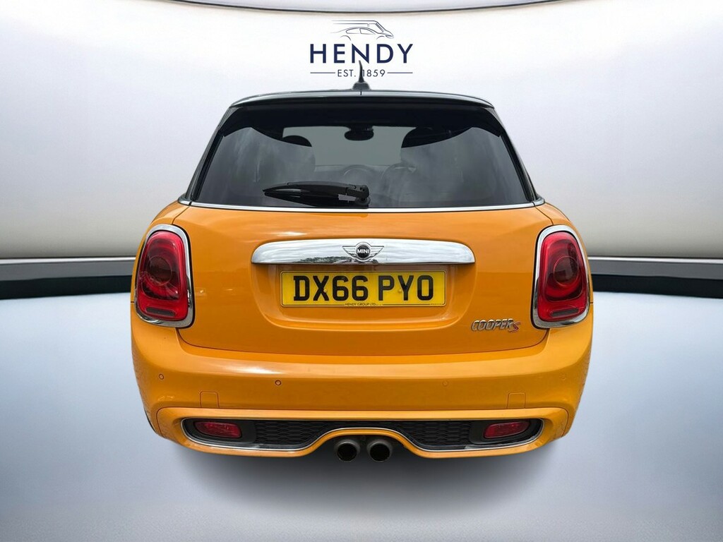 Mini Hatch 5-Door Hatch Cooper S DX66PYO Orange #5
