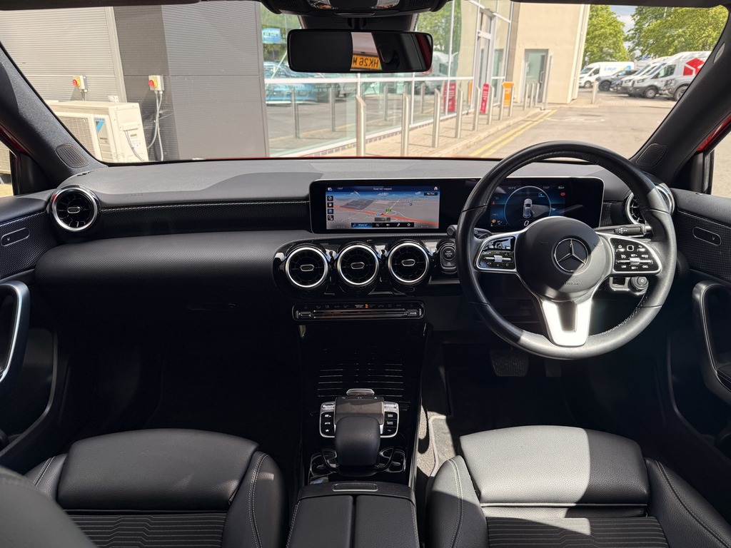 Mercedes-Benz A Class A180d Sport Executive HX19WNM Red #4