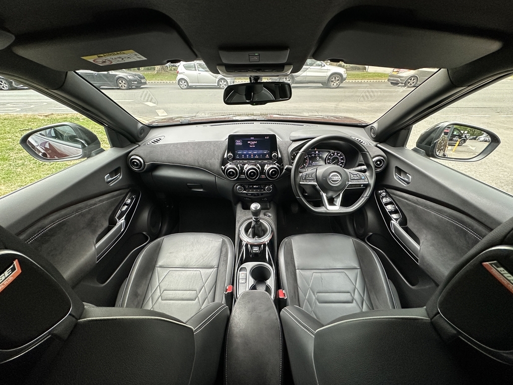 Nissan Juke 1.0 Dig-t 114 Tekna LT22KLZ Red #3