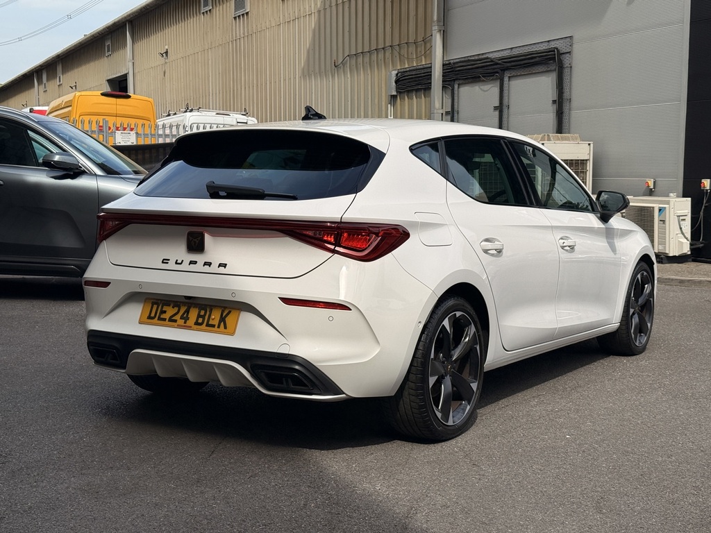 Cupra Leon 1.5 Tsi V1 DE24BLK White #6