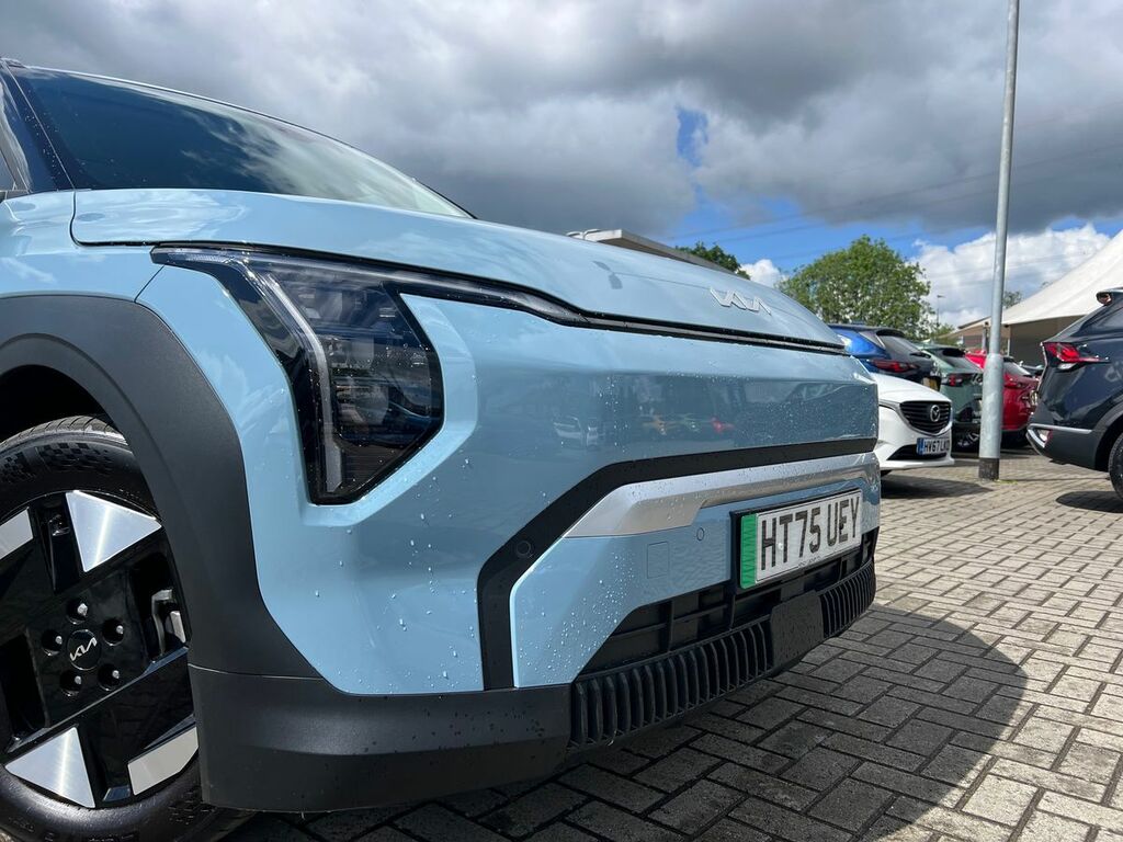 Kia EV3 148Kw Air 81.4Kwh Blue #3