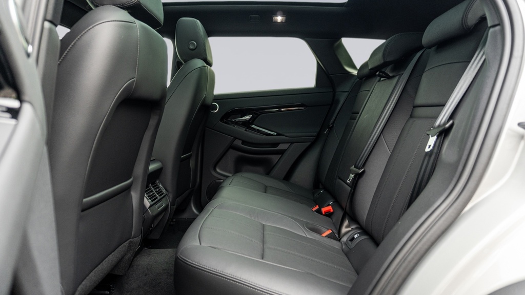 Land Rover Range Rover Evoque 2.0 D200 Dynamic Se HG75FNO Silver #4