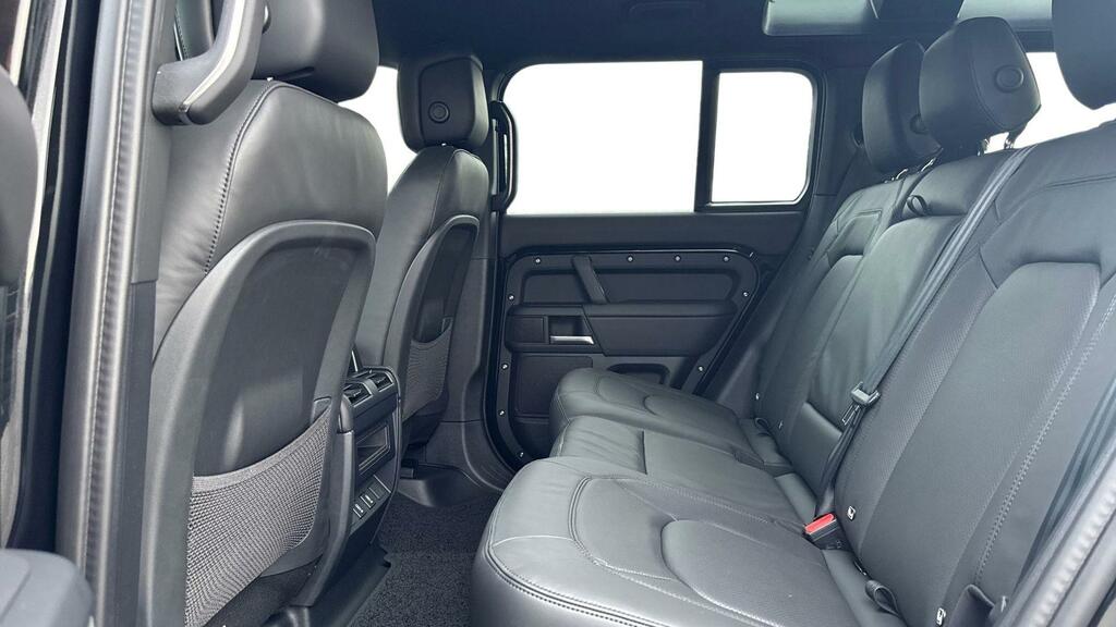 Land Rover Defender 110 3.0 D250 X-dynamic Hse 110 HY75RXM Black #4