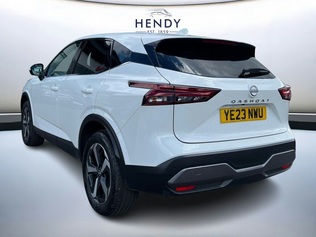Nissan Qashqai 1.3 Dig-t Mh 158 N-connecta Xtronic YE23NWU White #6