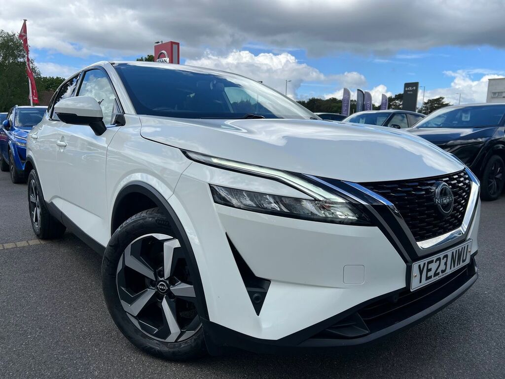 Nissan Qashqai 1.3 Dig-t Mh 158 N-connecta Xtronic YE23NWU White #3