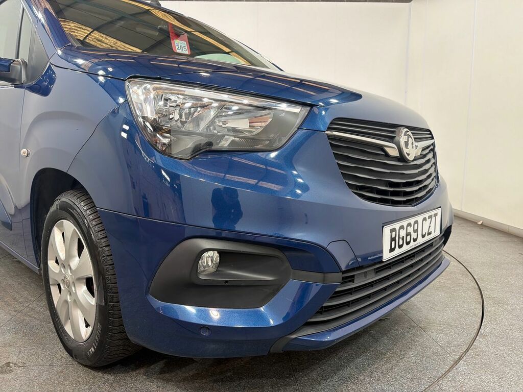 Vauxhall Combo Life 1.2 Turbo Energy 7 Seat Blue #3
