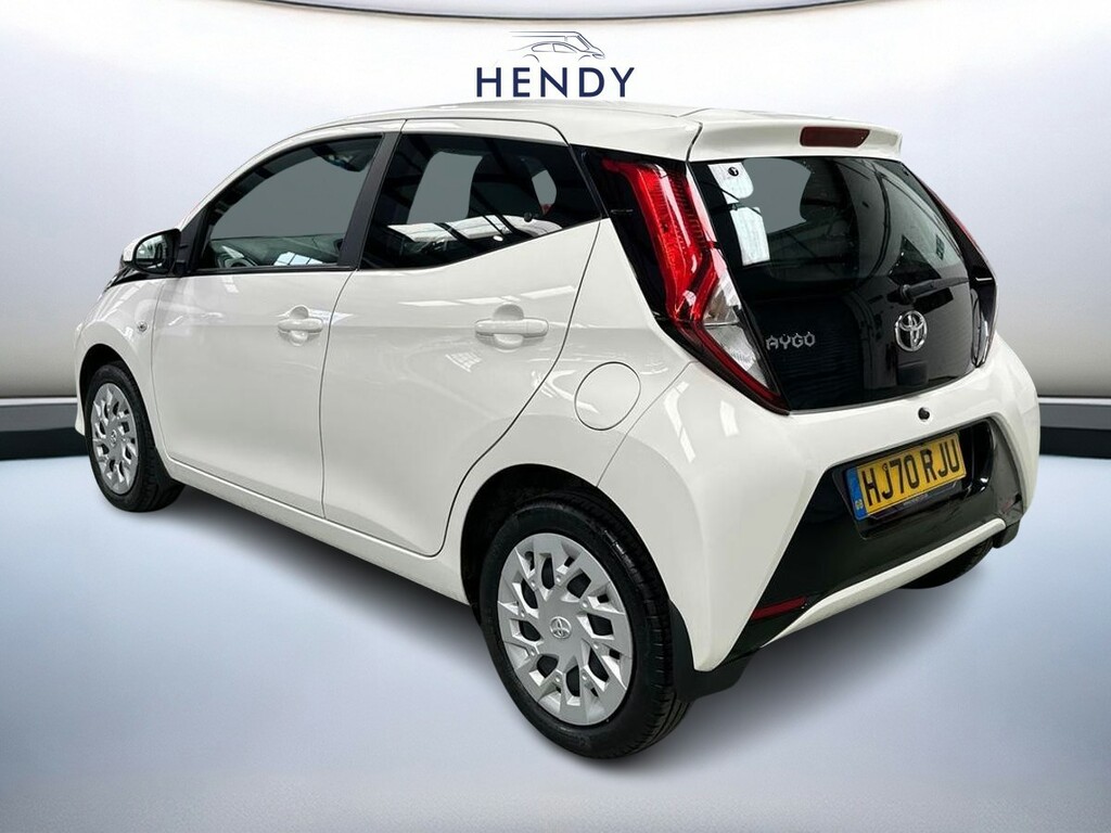 Toyota Aygo 1.0 Vvt-i X-play Tss White #6