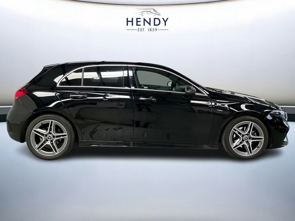 Mercedes-Benz A Class A180 Amg Line Executive Black #2