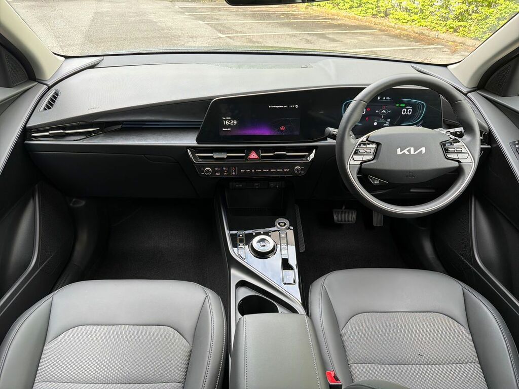 Kia Niro 1.6 Gdi 136 Hybrid Evolve Dct GD75UVE Grey #3