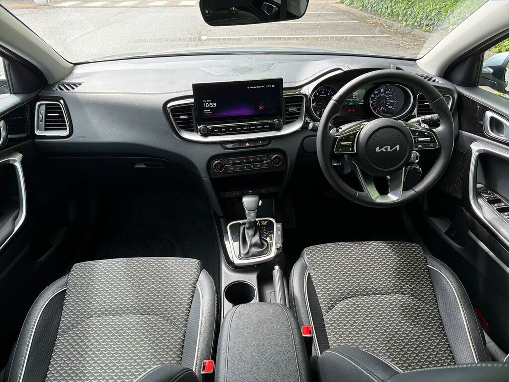Kia Xceed 1.0T Gdi Isg 113 Pure Dct GD75UVO Silver #3