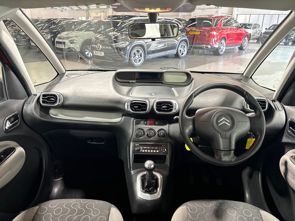 Citroen C3 Picasso 1.6 Hdi 8V Vtr YY62BWL Red #3