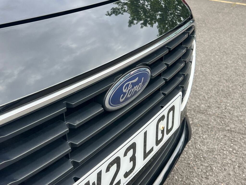 Ford Fiesta 1.1 Trend Black #3