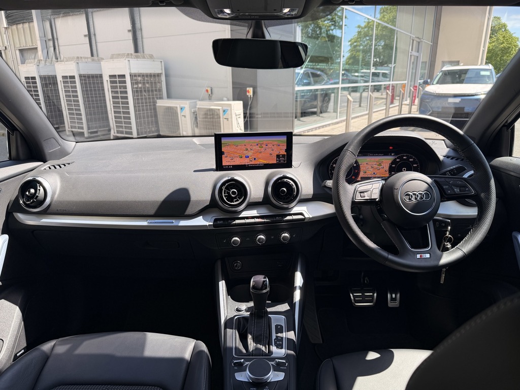 Audi Q2 35 Tfsi S Line S Tronic HJ23OPZ Black #4