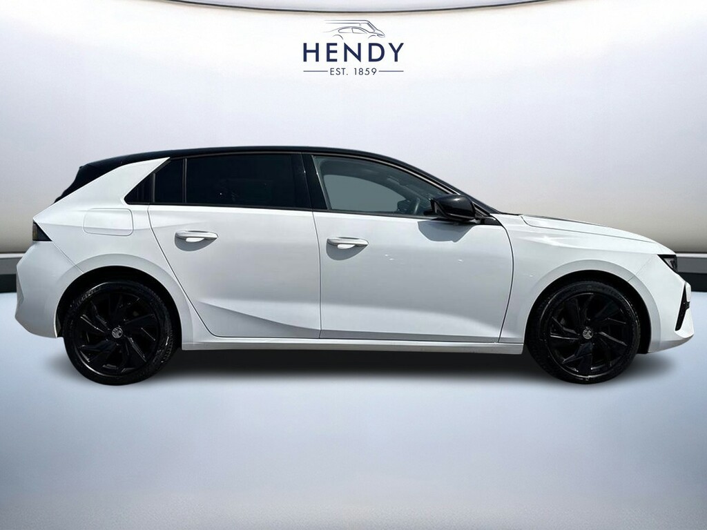 Vauxhall Astra 1.2 Turbo 130 Gs Line HG72FJX White #2