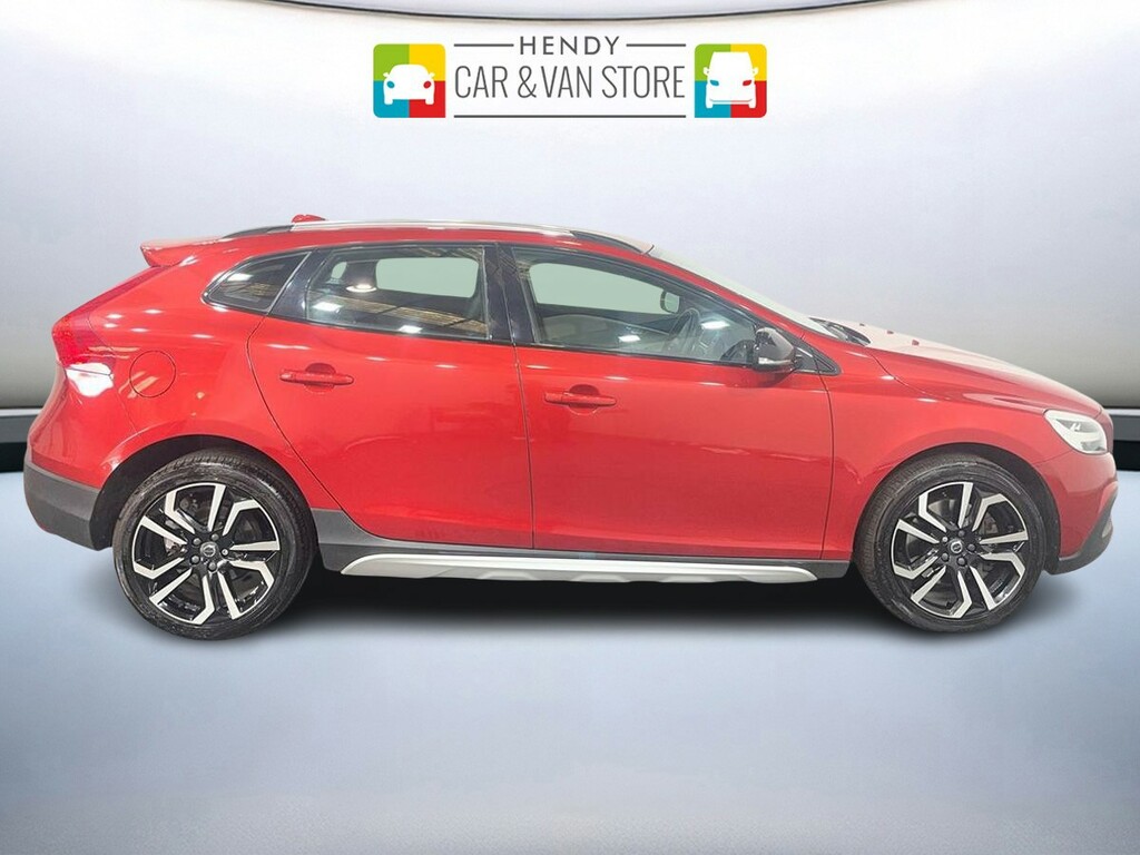 Volvo V40 Cross Country T3 152 Cross Country Pro Geartronic Red #2