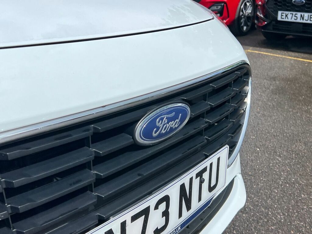 Ford Fiesta 1.1 Trend HN73NTU White #3