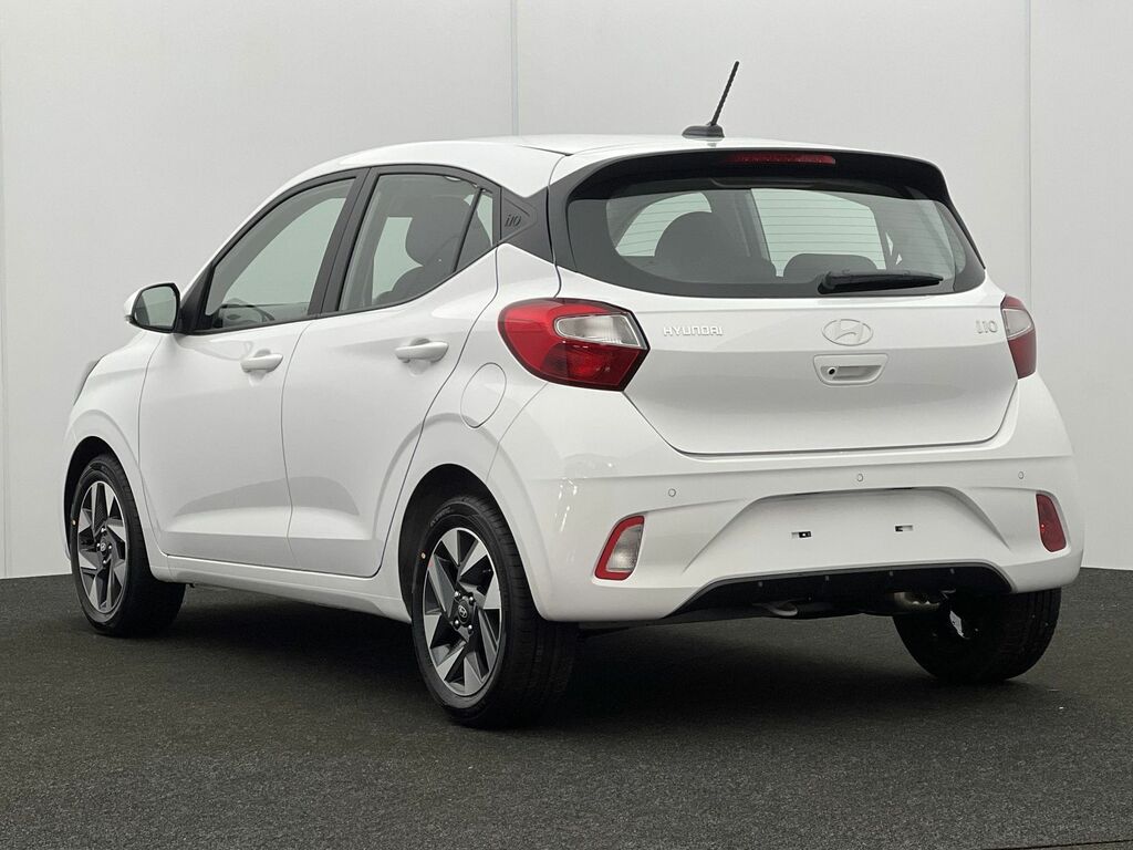 Hyundai I10 1.0 63 Advance Nav HG25NHX White #2