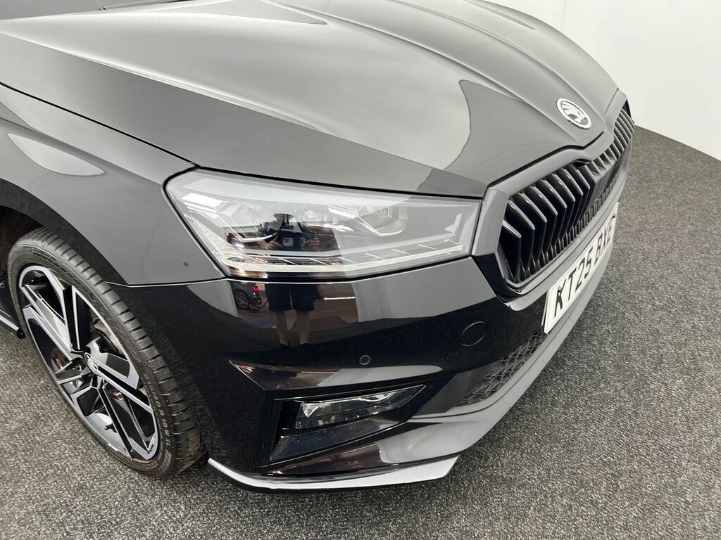 Skoda Fabia 1.0 Tsi 116 Monte Carlo Edition Dsg KT25BXE Black #3