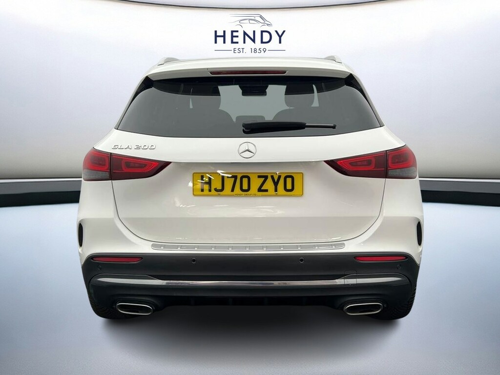 Mercedes-Benz GLA Class Gla 200 Amg Line Premium Plus HJ70ZYO White #5