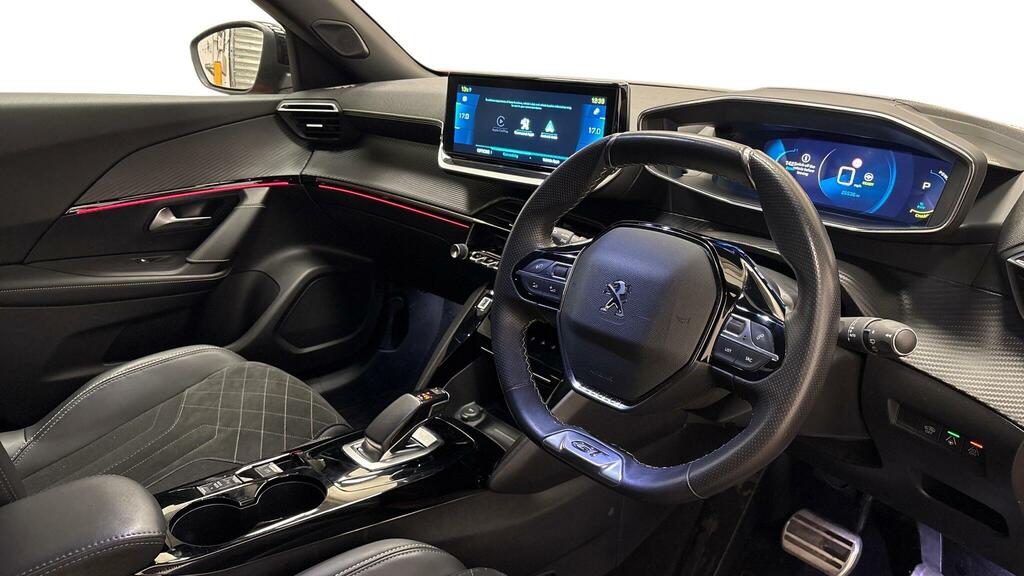 Peugeot e-2008 50Kwh Gt Premium SD22EAG Red #4