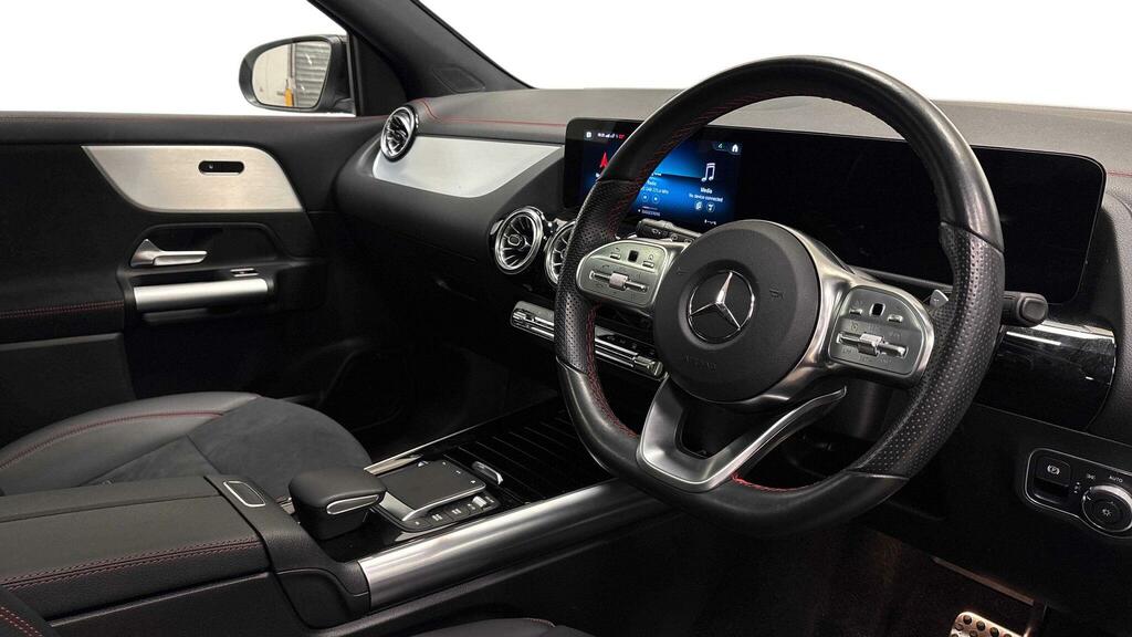 Mercedes-Benz EQA Eqa 350 66.5Kwh Amg Line Premium 4Matic OW72YCX #5